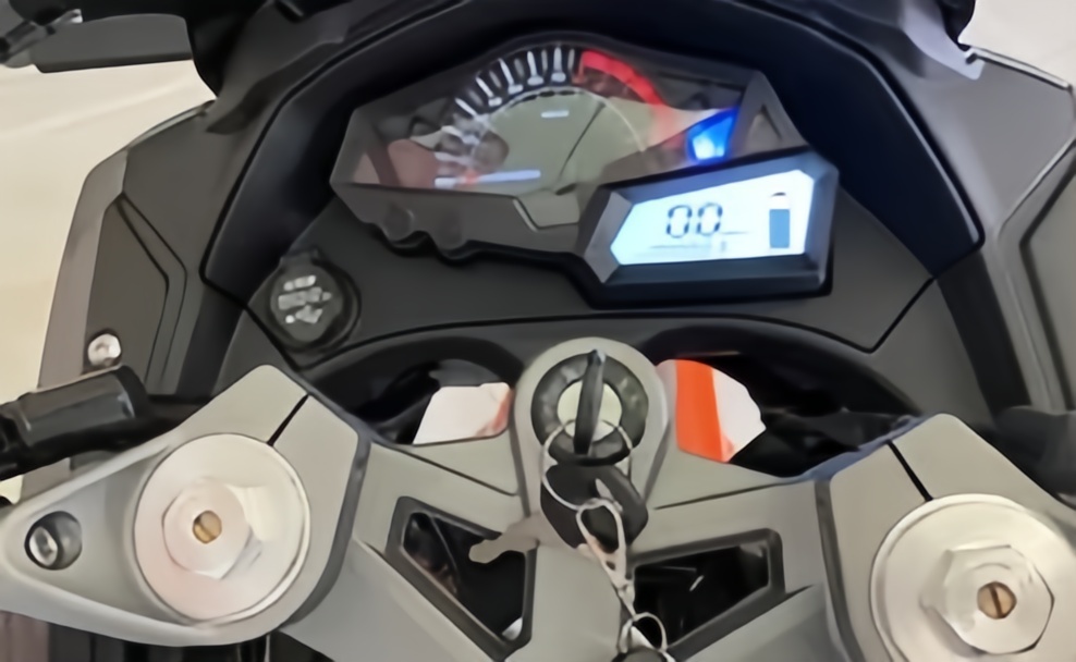 มอเตอร์ไซค์ไฟฟ้าความเร็วสูงปี  - 72V 5000W Electric Motorcycle บทวิจารณ์และราคา